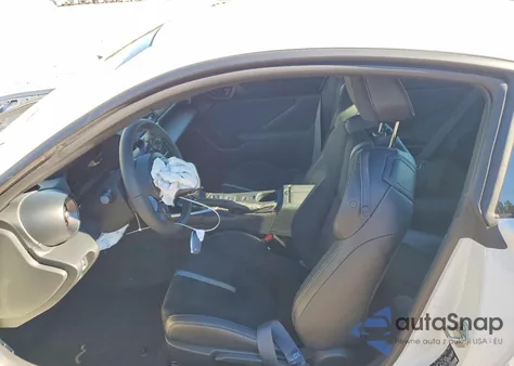 2025 Toyota Gr 86 Premium из США, поврежденный, VIN JF1ZNBE11S8758865